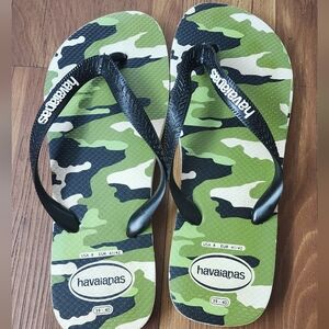 Havaianas Womens Camo Flip Flops - Green and Black